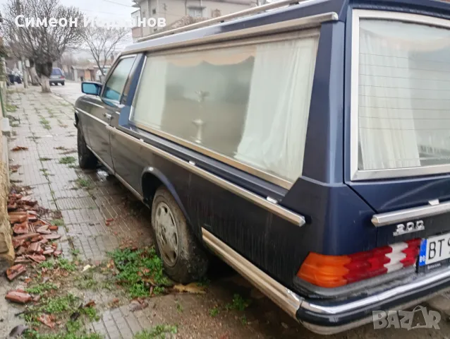 Mercedes- Benz, снимка 2 - Автомобили и джипове - 48258662