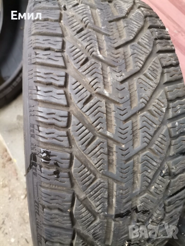Два броя всезезонни гуми 215 55 18, снимка 4 - Гуми и джанти - 48943976