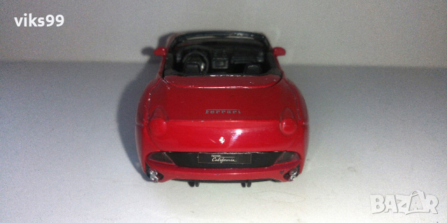 Bburago Ferrari California 1:43, снимка 3 - Колекции - 40417674