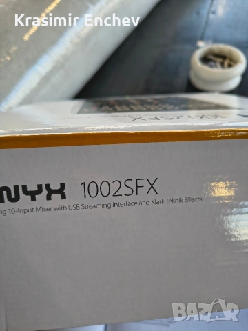 пулт беринжер нов!