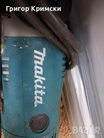 Ъглошлайф Makita GA9020, снимка 4 - Ъглошлайфи - 53928017