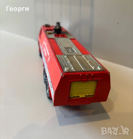 Corgi Метално камионче пожарна, снимка 16 - Колекции - 53923458