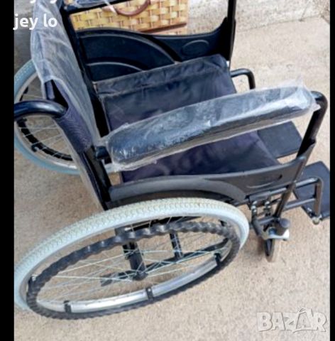 Инвалидна количка,още със найлони ,1 месец ползвана, снимка 1