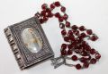 Стара Католическа молитвена броеница в красива кутия, снимка 8