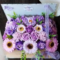 Кутии книги и микс от сапунени цветя в три размера, снимка 3 - Подаръци за жени - 45496018