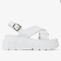 Бели маркови сандали, снимка 2 - Сандали - 45327131