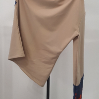 Дизайнерска блуза от ликра с авторски принт, снимка 1 - Блузи с дълъг ръкав и пуловери - 44941756