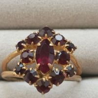 Старинен пръстен с чешко гранатово стъкло , снимка 1 - Пръстени - 45262784
