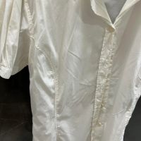 Блуза с къс ръкав R.E.D. Valentino, Италия, размер IT 46, снимка 2 - Ризи - 45387398