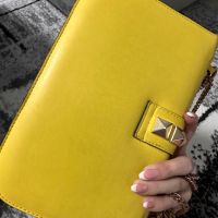 Жълта чантичка Valentino, снимка 7 - Чанти - 45439231