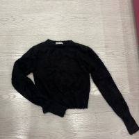 Дамски пуловер, снимка 1 - Блузи с дълъг ръкав и пуловери - 45256367