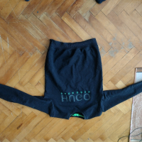 Оригинална черна  блуза с дълъг ръкав на Hugo Boss, снимка 2 - Блузи - 44960948