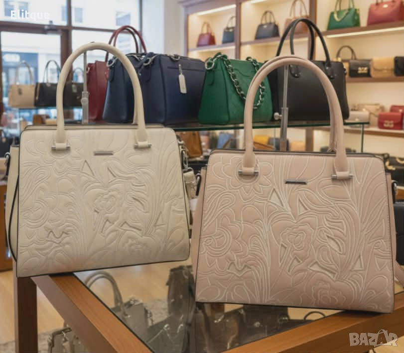 Елегантна дамска чанта с флорален релеф, снимка 1