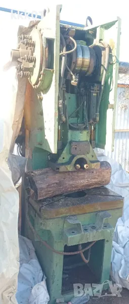 Ексцентър преса 63т. тип ПЕ63А на части , снимка 1