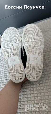 Черни велурени маратонки Nike размер 40.5 отлични , снимка 5 - Маратонки - 53478391