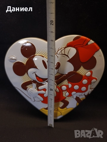 Метална кутия Мики Маус от 2016 г, снимка 3 - Антикварни и старинни предмети - 52430997