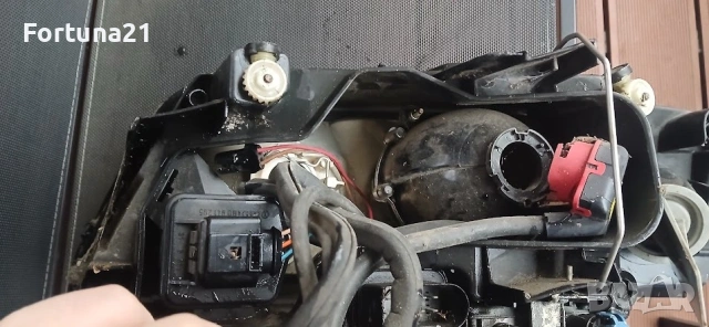 Audi A6 1998-2004 - десен фар xenon, снимка 3 - Части - 53998107