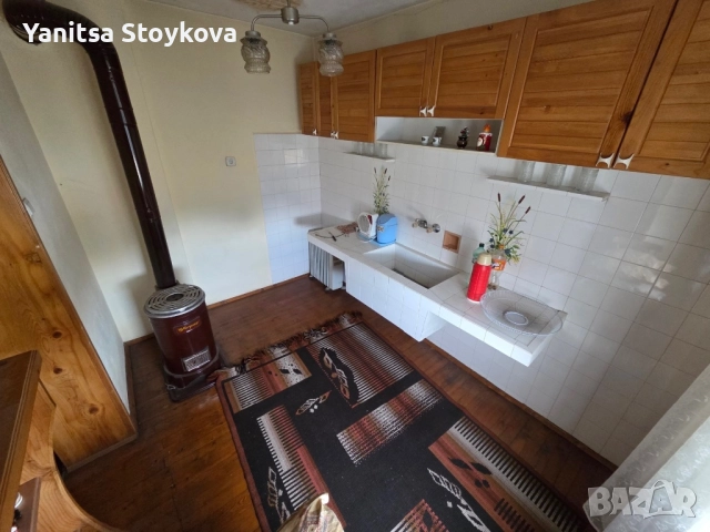 Двуетажна къща на 7км от Пловдив, снимка 8 - Къщи - 52817323