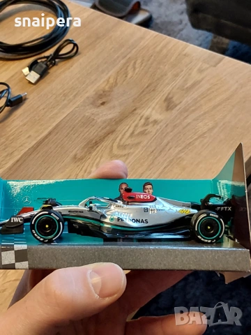Сувенирна количка на Мерцедес от Формула 1, снимка 10 - Колекции - 53575797