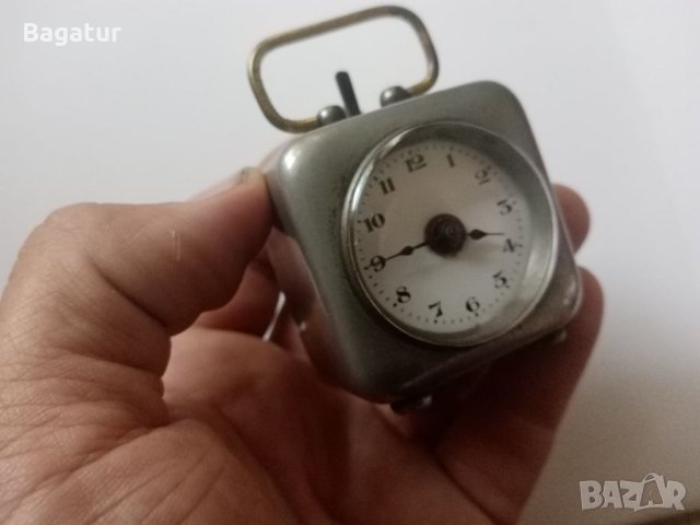 Малък Френски каретен часовник,работи,порцелан, Рр, снимка 4 - Антикварни и старинни предмети - 46087671