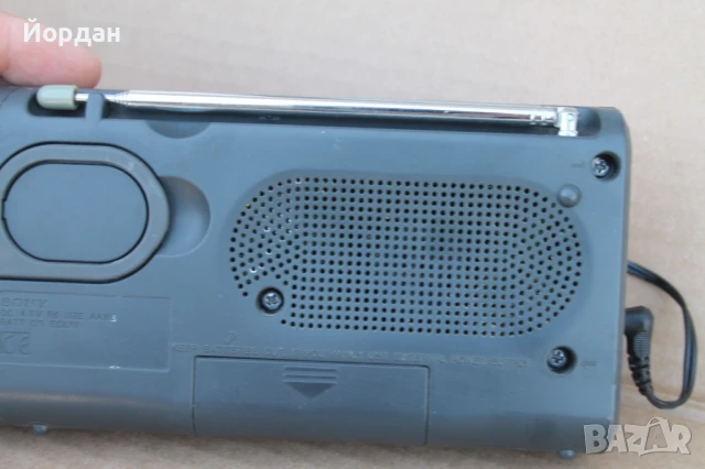 Радио ''Sony ICF-403 S'', снимка 7 - Радиокасетофони, транзистори - 50714954