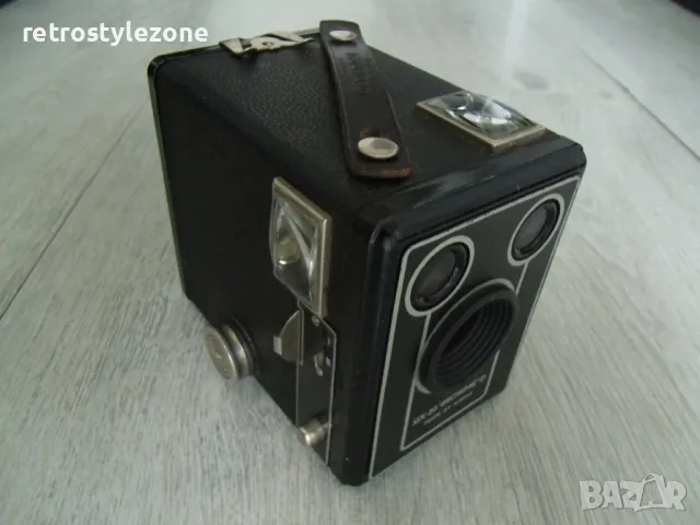 № 7717 стар фотоапарат - Kodak SIX 20 BROWINED, снимка 3 - Други ценни предмети - 47512406