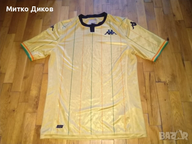 Спортна тениска лъскава материя маркова на Каппа Венеция Италия игрална размер С като нова