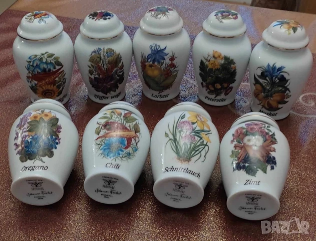 Пълен комплект порцеланови бурканчета за подправки + етажерка* Бижуто в кухнята, снимка 2 - Сервизи - 50442626