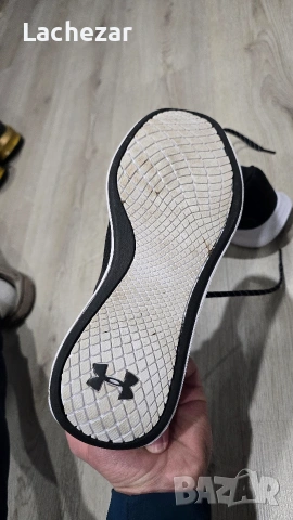 мъжки маратонки Under Armour номер 40, снимка 4 - Маратонки - 53756475
