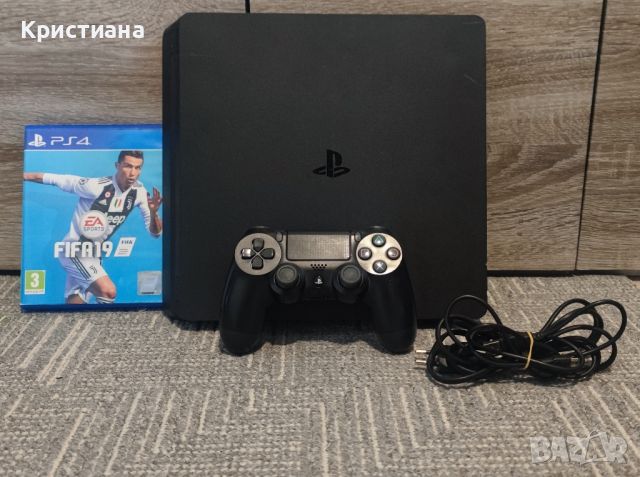 Playstation 4 Slim с джойстик и FIFA 19, снимка 1