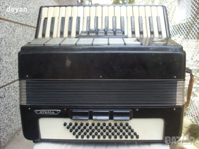 Акордеон Weltmeister Stella