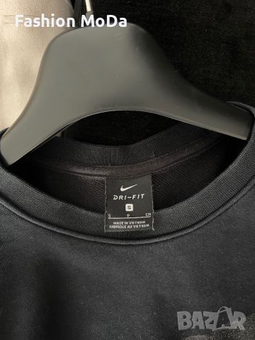 Оригинална блуза Nike, снимка 5 - Блузи с дълъг ръкав и пуловери - 45304091