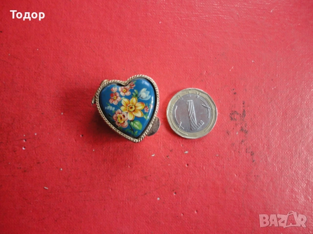 Кутийка за хапчета бижута с емайл 3