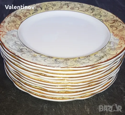 Старинен комплект от 13 фаянсови чинии- Sarreguemines- Франция, снимка 2 - Чинии - 50033510