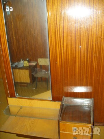 Тоалетка с огледало, снимка 3 - Тоалетки - 45811589