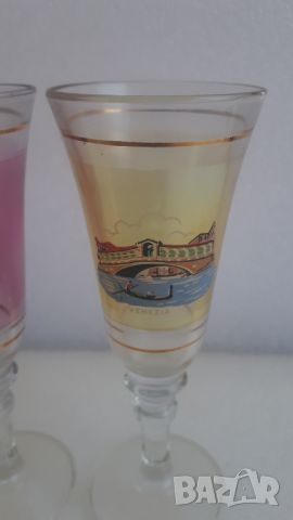 Шест цветни чаши за питиета с различни рисунки на Венеция, снимка 4 - Чаши - 45083750