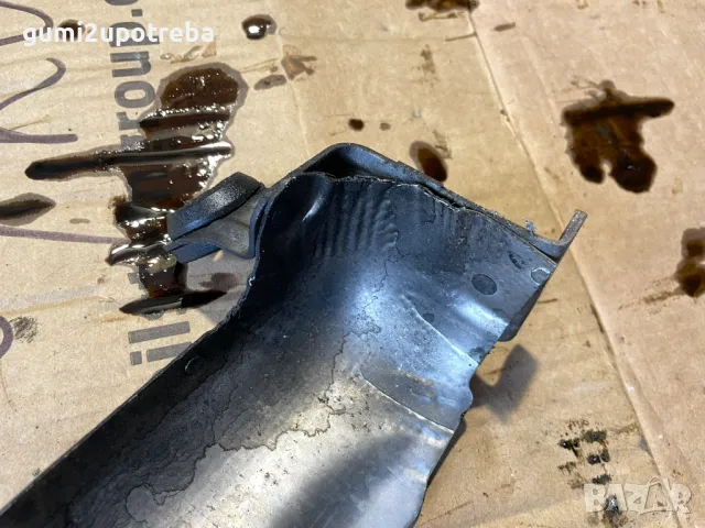 Толинен Щит Екран Изпускател A6420901241 Mercedes E class W211 V6 Tmodel 4matic, снимка 4 - Части - 49982717