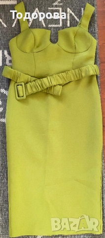 Рокля без ръкав, материя тип неопрен