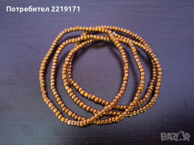 Комплект гривни от стъклени кристали и ситни мъниста, снимка 5 - Гривни - 51684347