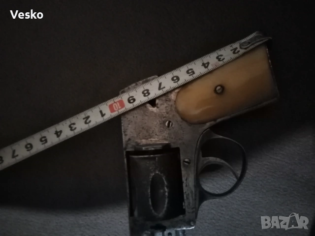 Колекционерски револвер, снимка 7 - Антикварни и старинни предмети - 53636948