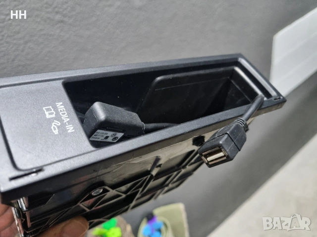 Media In/ USB за VW, снимка 4 - Части - 53420345