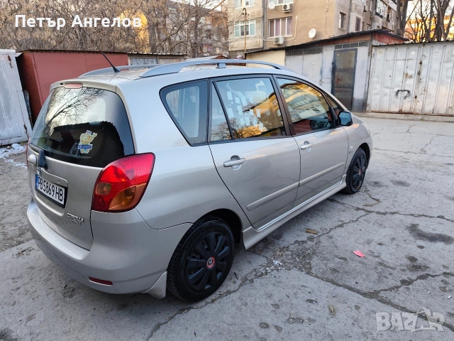 Toyota Corolla Verso 2.0 D-4D | НОВ съединител | Печка | Камера | ТОП, снимка 3 - Автомобили и джипове - 53148399