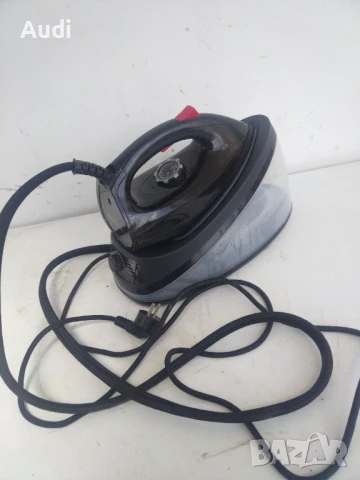 Ютия парогенераторна  Парна станция за гладене  Марка: Mellerware Midel: 23285  Мощност 2200W