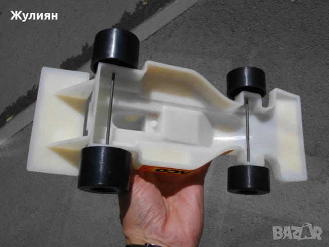 СОЦ ПЛАСТМАСОВА КОЛИЧКА БОЛИД, снимка 5 - Антикварни и старинни предмети - 51142548