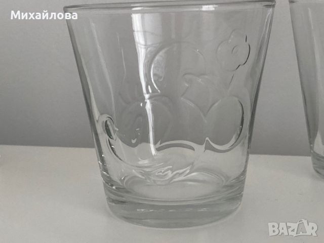 Стъклени чаши с Мики и Мини Маус, на Walt Disney Уолт Дисни, снимка 2 - Чаши - 46383326
