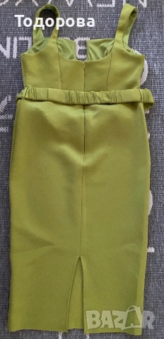 Рокля без ръкав, материя тип неопрен, снимка 2 - Рокли - 53393705