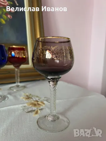 Великолепни италиански кристални чаши в различни цветове със златни орнаменти от 1970г. , снимка 9 - Колекции - 49934481