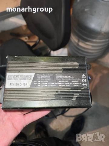 Електрическа триколка за възрастни + зарядно, снимка 17 - Инвалидни колички - 52085752