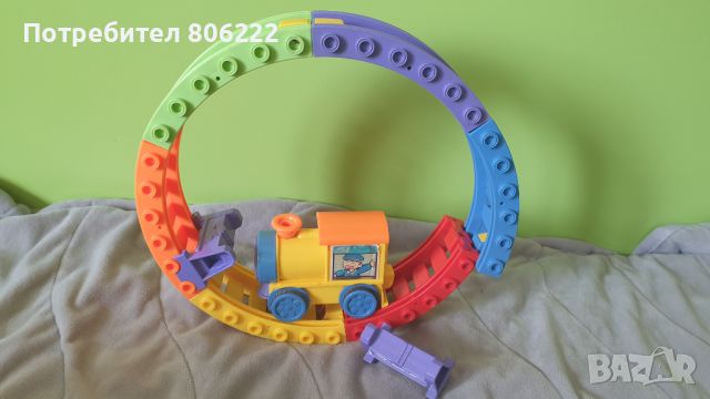 Влак с релси бебешки