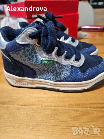 ботички за момичета 25размер kickers, снимка 2 - Детски обувки - 50305136